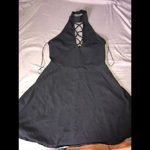 Express choker neck cries cross chest dress. Sz M